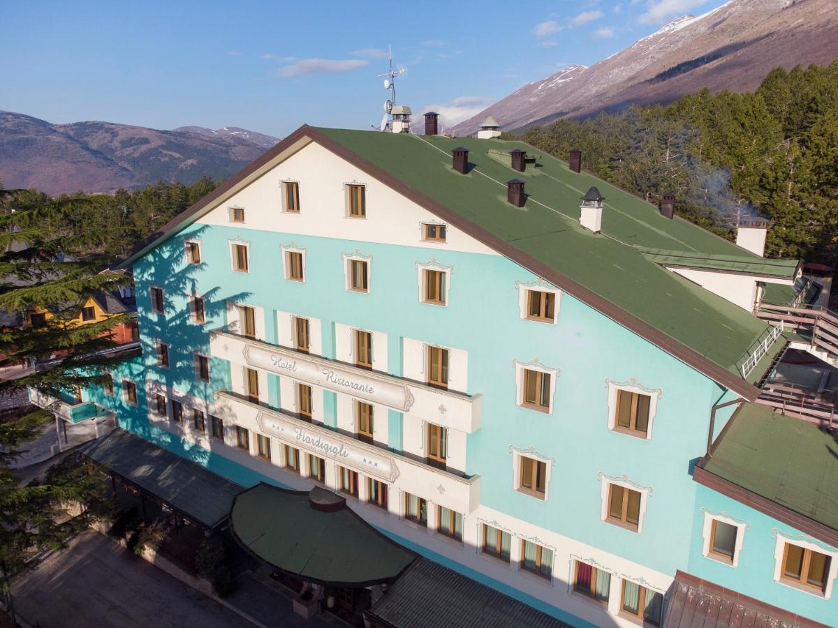 Hotel Fiordigigli LʼAquila Exterior foto